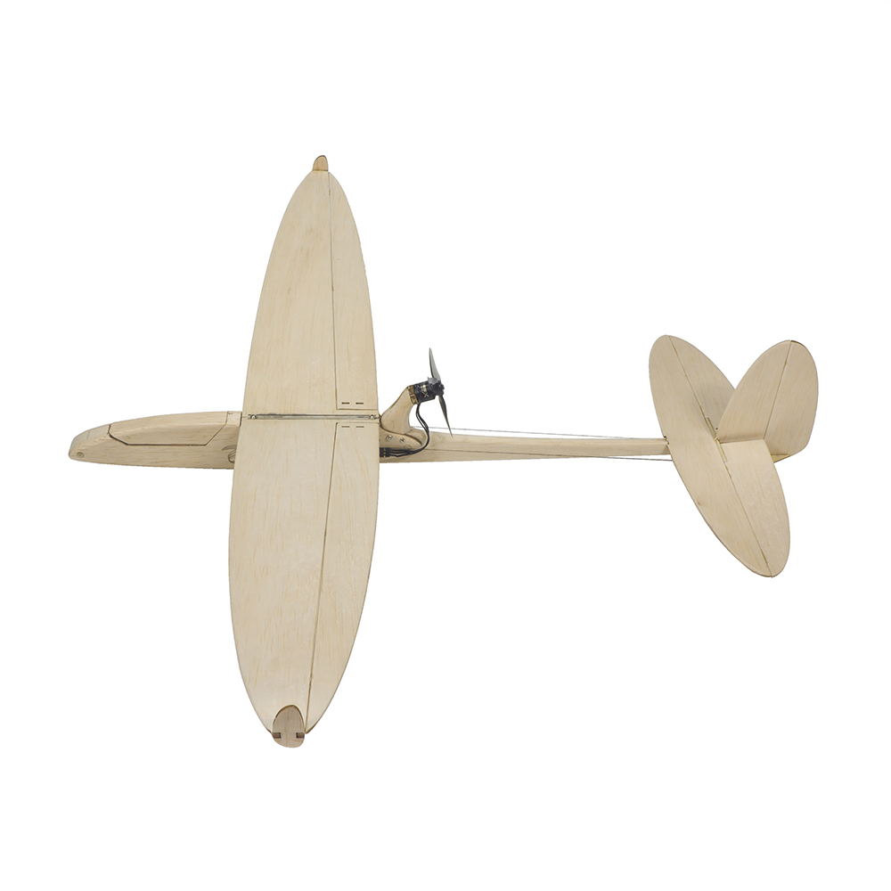 レーザーカットされたバルサ材の飛行機キット,飛行中の建物,翼 - Model Kit Simulator のレビューと価格