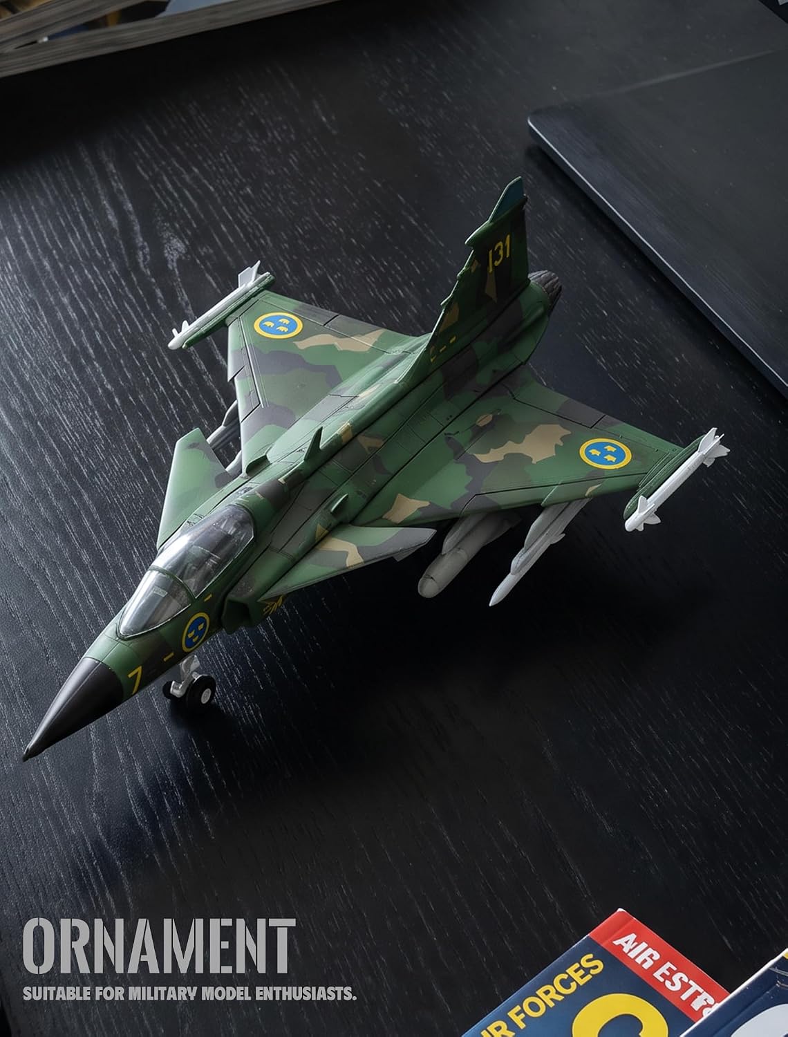 1/72スケール JAS 39 グリペン戦闘機 組み立て式モ - Model Kit Quick のレビューと価格