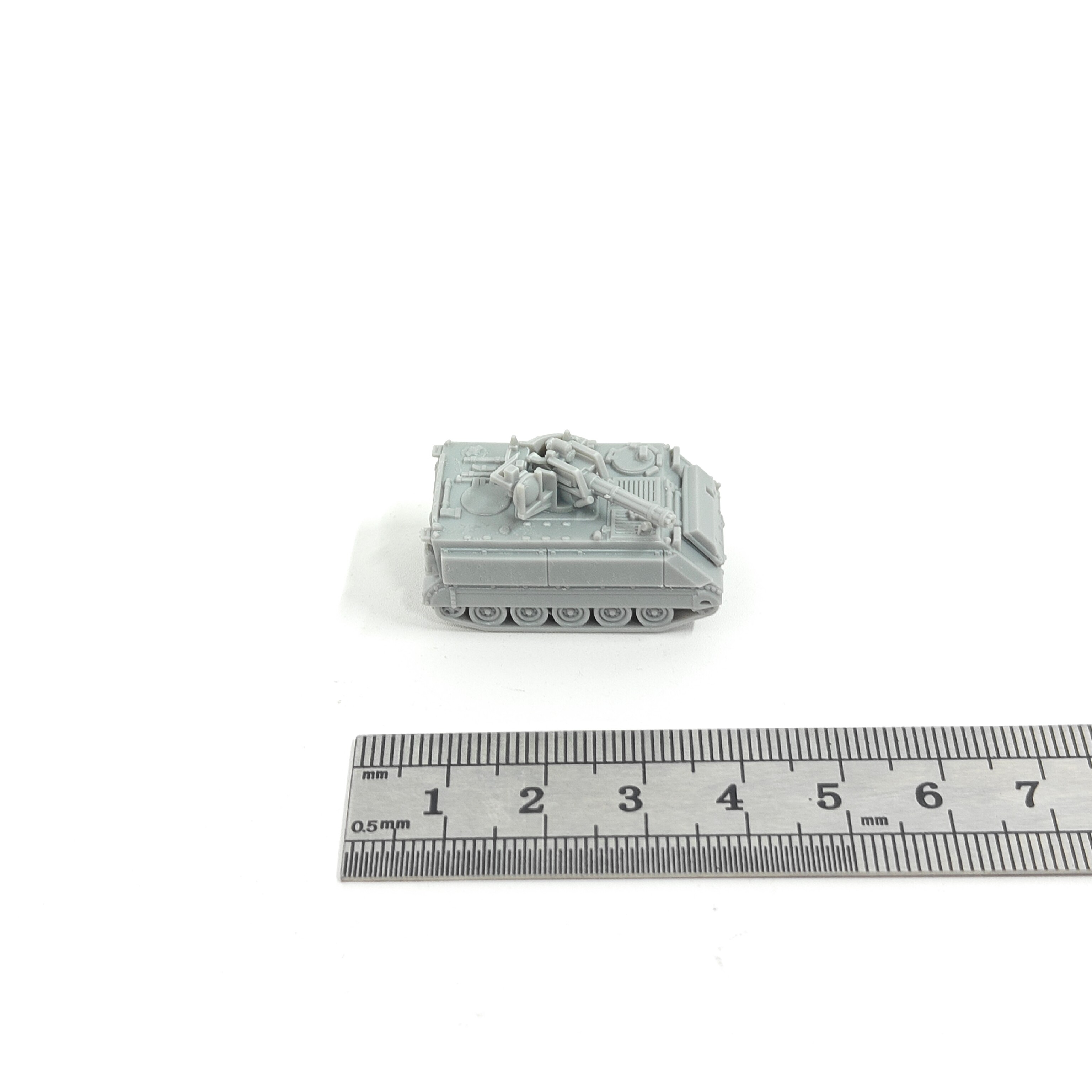 1/144 スケール対空自走砲 M163A1 バルカン防空シ - Model Kit Weapons のレビューと価格