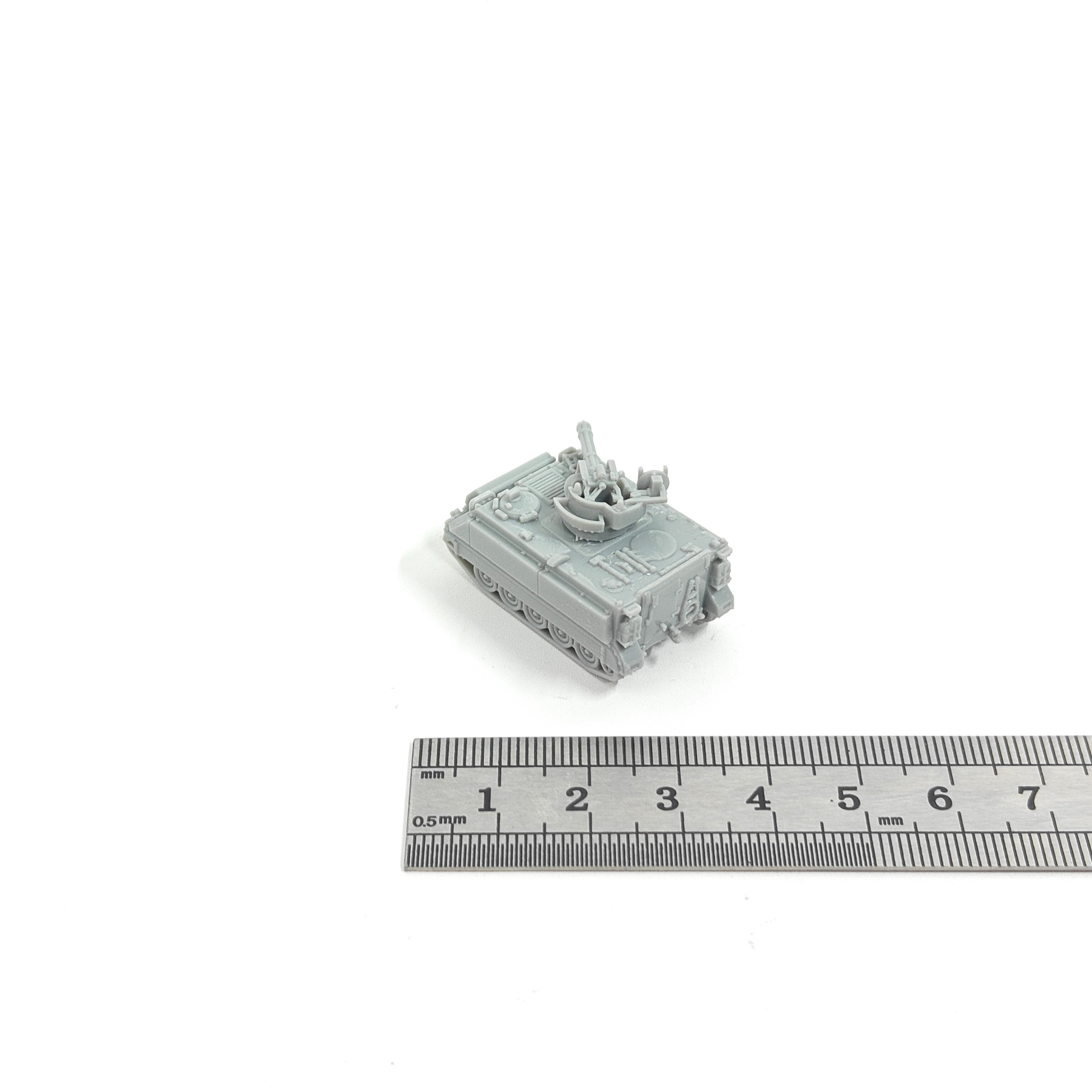 1/144 スケール対空自走砲 M163A1 バルカン防空シ - Model Kit Weapons のレビューと価格
