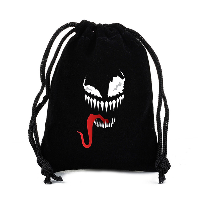 ヴェノム 大型巾着バッグ バックパック バンドル プリント  - Model Kit Venom のレビューと価格