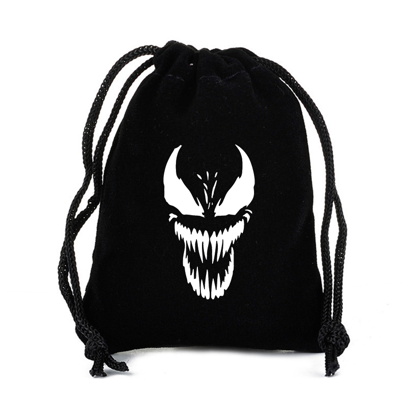 ヴェノム 大型巾着バッグ バックパック バンドル プリント  - Model Kit Venom のレビューと価格