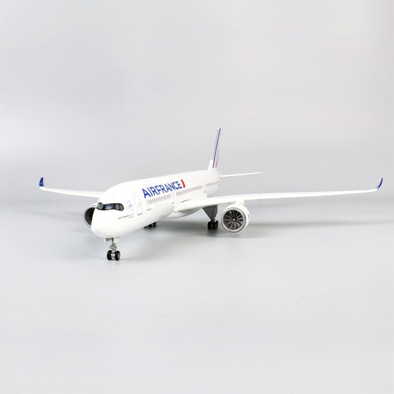47 センチメートルエアフランス A350 モデル航空機着陸 - Model Kit Simulator のレビューと価格